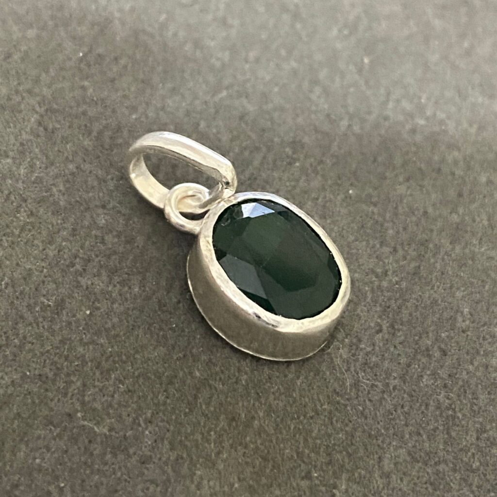 THE GREEN TOURMALINE Pendent (Dark Olive colour)