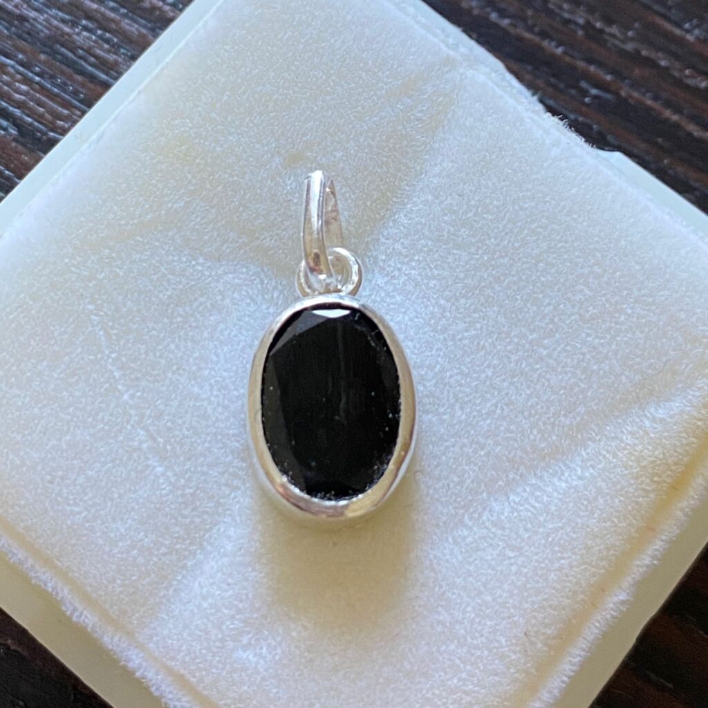 THE BLACK TOURMALINE Pendent